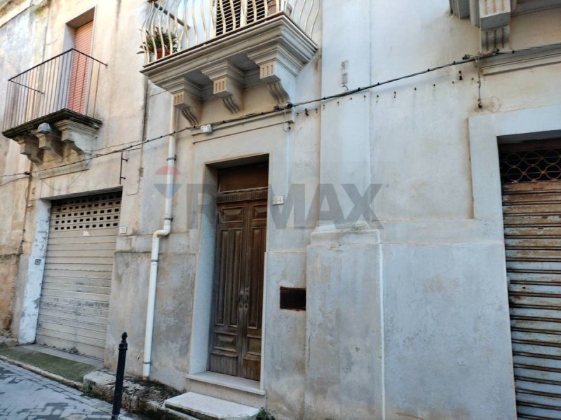 Maison individuelle à Chiaramonte Gulfi