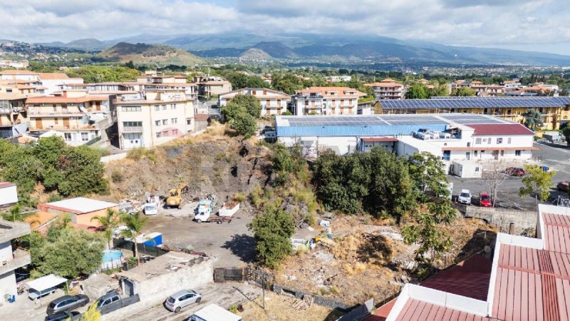 Terreno edificabile a Aci Sant'Antonio