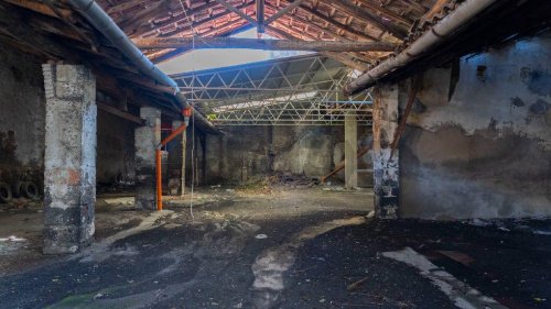 Kommersiell byggnad i Riposto