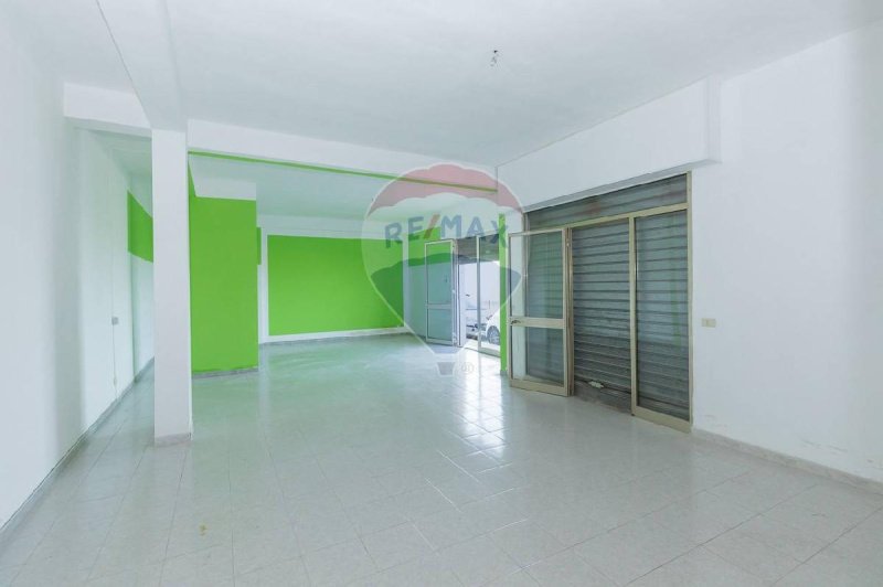 Inmueble comercial en Melilli