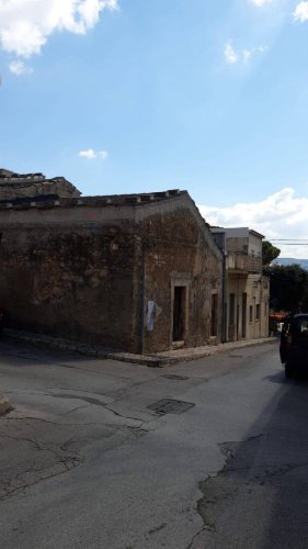 Detached house in Vittoria