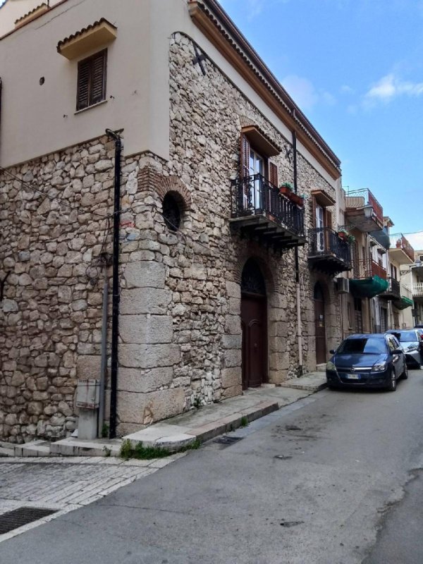 Detached house in San Giuseppe Jato
