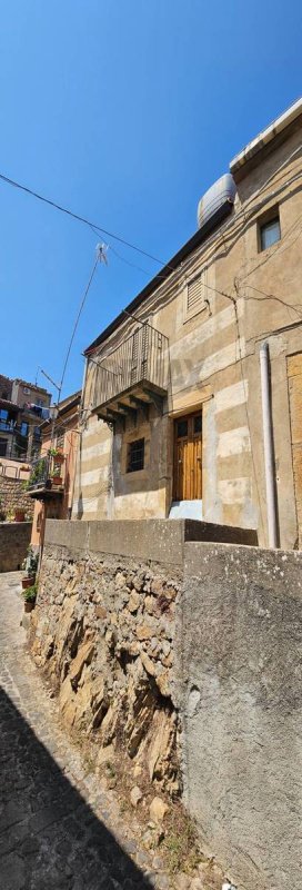 Casa semi indipendente a Mistretta