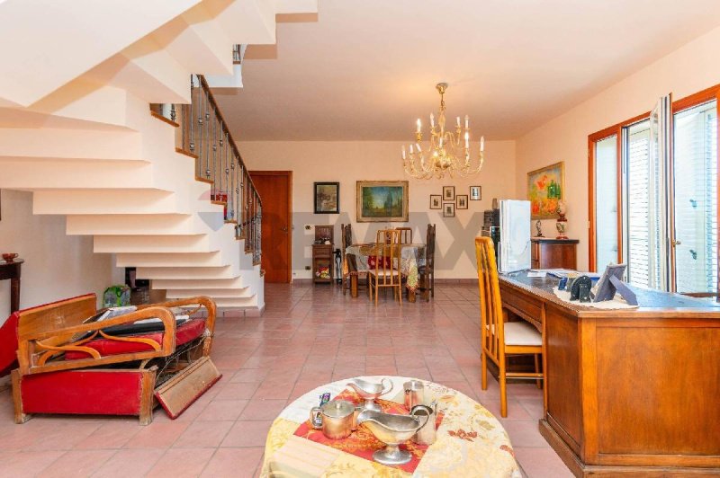 Casa semi indipendente a Francofonte