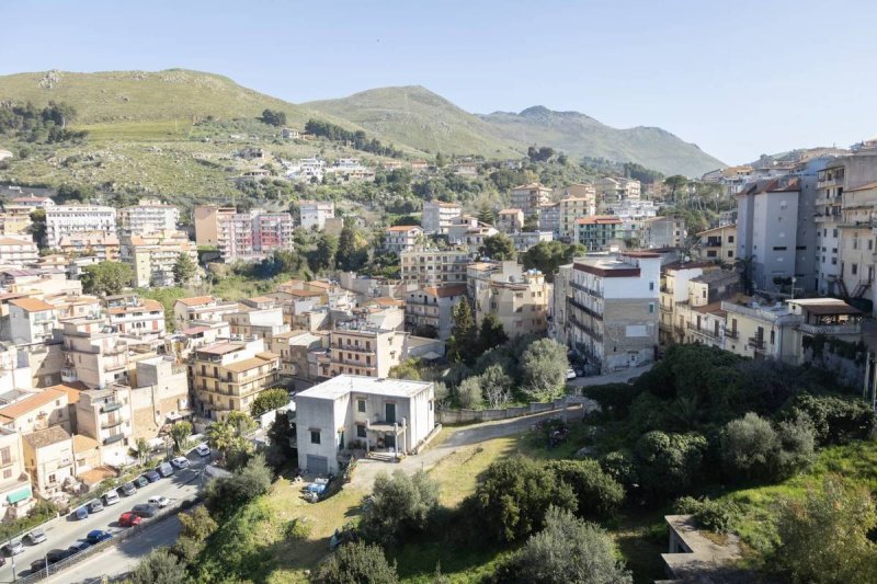 Appartement à Montelepre