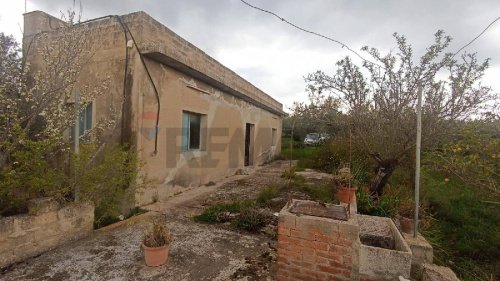 Casa di campagna a Chiaramonte Gulfi