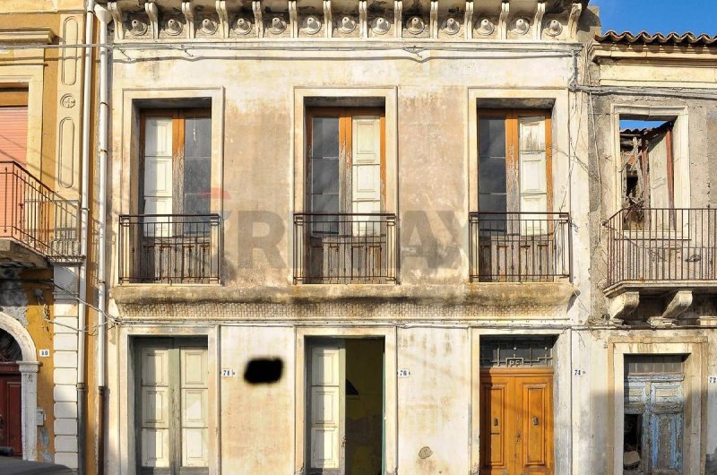 Casa indipendente a Piedimonte Etneo