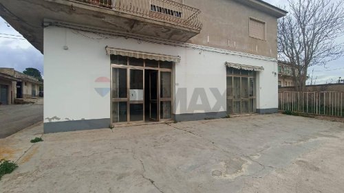 Inmueble comercial en Chiaramonte Gulfi
