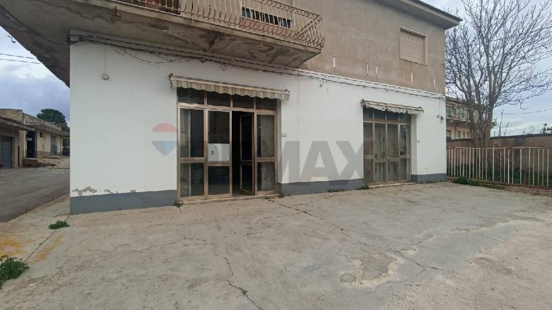 Inmueble comercial en Chiaramonte Gulfi