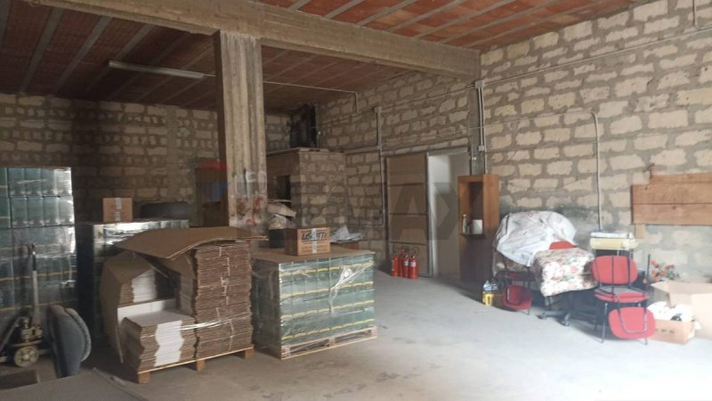 Inmueble comercial en Chiaramonte Gulfi