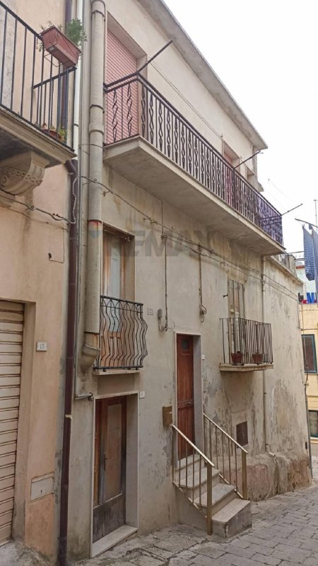 Maison individuelle à Chiaramonte Gulfi