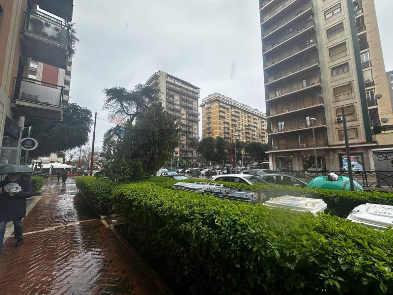 Local commercial à Palerme