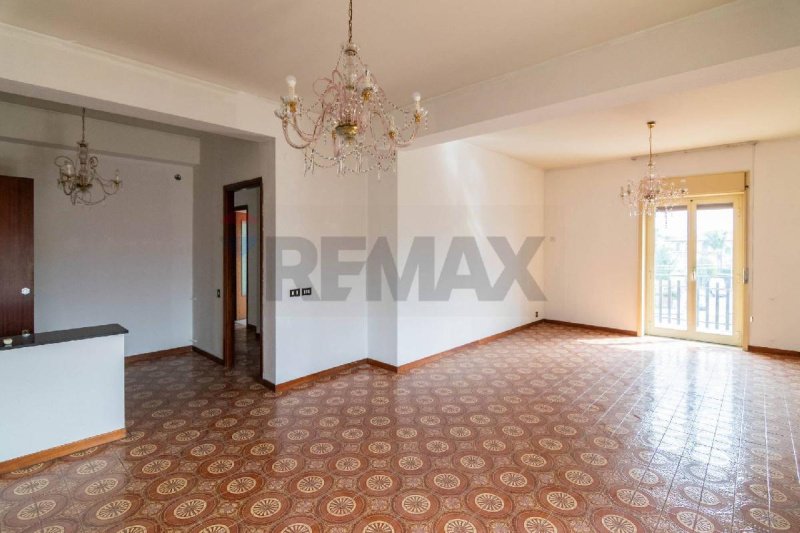 圣格雷戈里奥-迪卡塔尼亚公寓