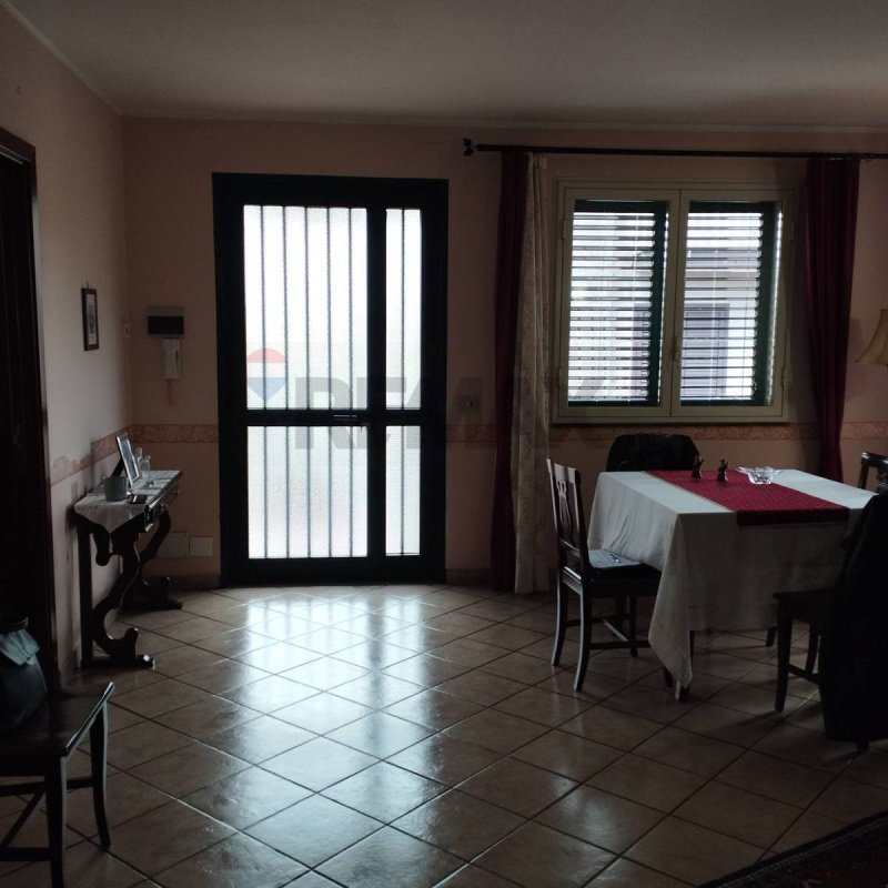 Квартира в Санта-Мария-ди-Ликодия