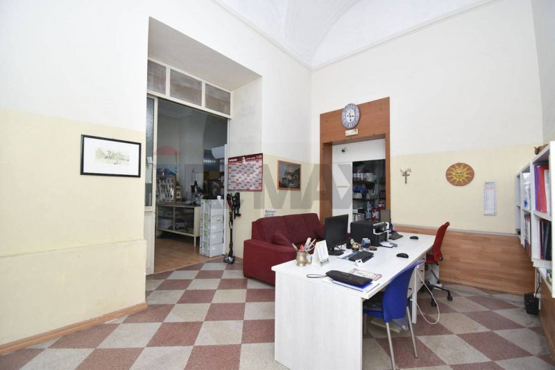 Bedrijfspand in Catania