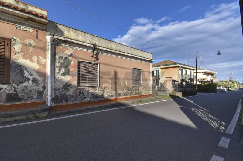 Casa indipendente a Acireale