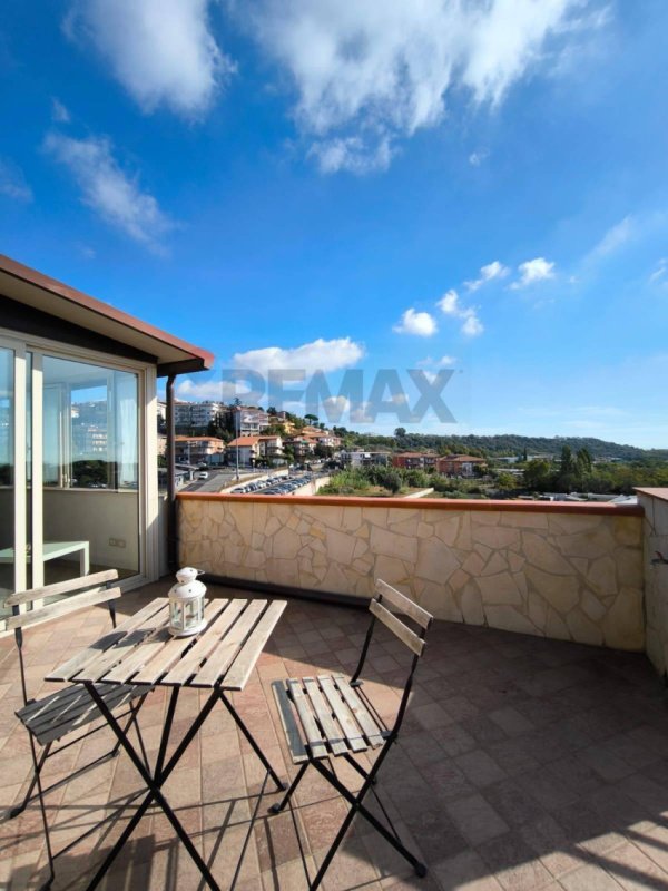 Apartamento em Catânia