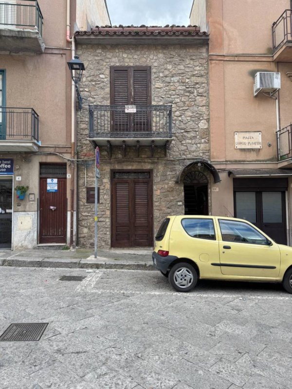 Casa independiente en Caccamo