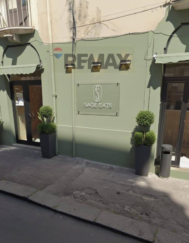Kommersiell byggnad i Catania