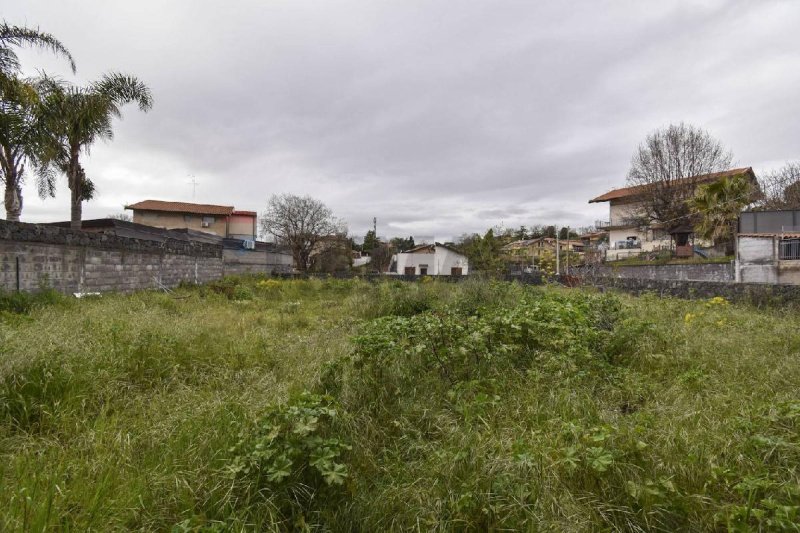 Terreno edificabile a Mascalucia