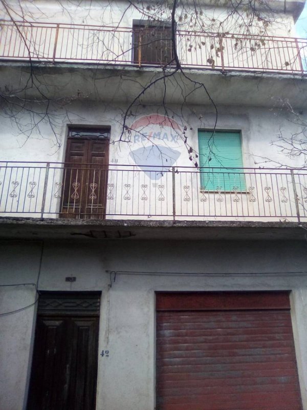 Detached house in Tortorici