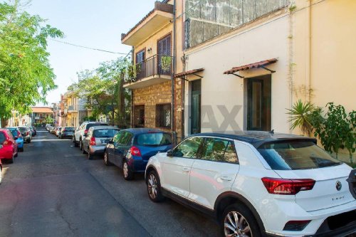 Vrijstaande woning in Aci Castello