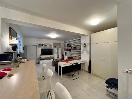 Apartamento en Aci Catena