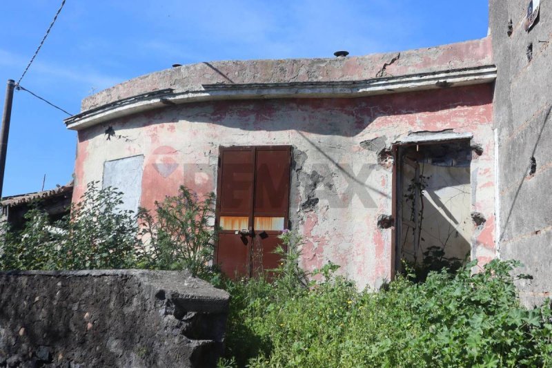 Huis op het platteland in Santa Venerina