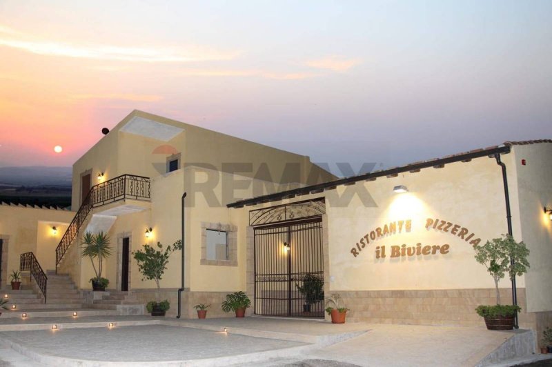 Inmueble comercial en Lentini