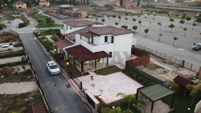 Villa à Campofelice di Roccella