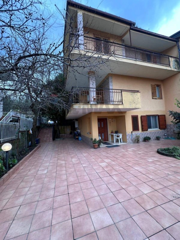 Casa geminada em Mendicino