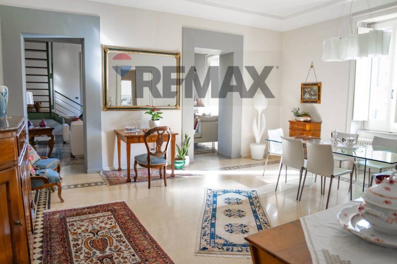 Casa semi indipendente a Cosenza