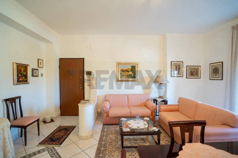 Appartement à Aci Catena