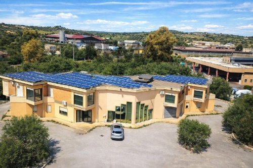 Inmueble comercial en Caltanissetta