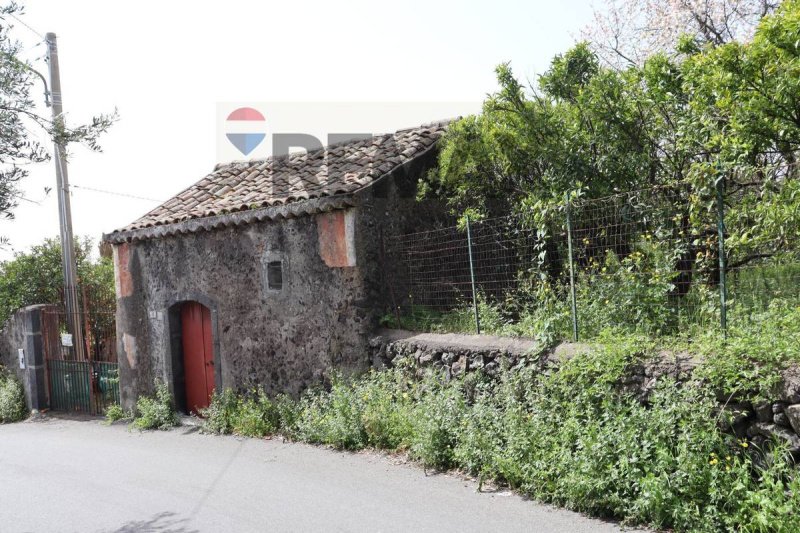 Casa de campo en Fiumefreddo di Sicilia