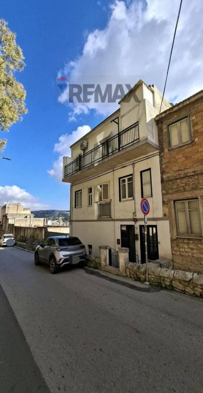 Apartamento em Módica