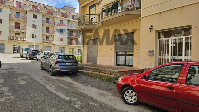 Edifício comercial em San Cataldo