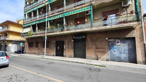 Kommersiell byggnad i Catania
