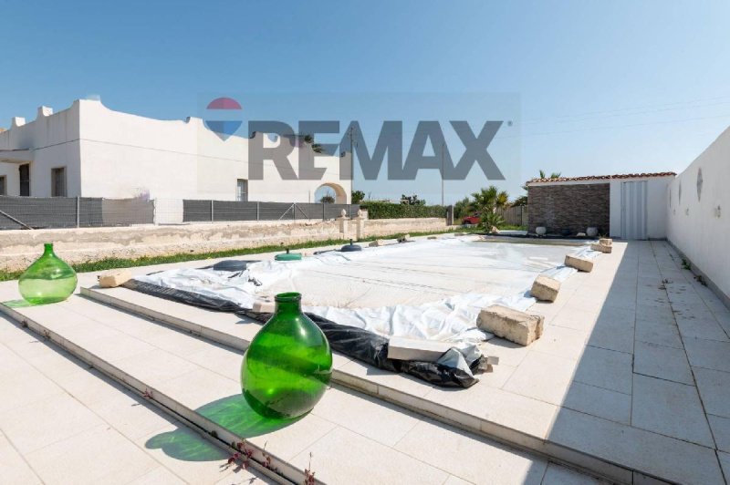 Вилла в Пакино