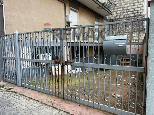 Kommersiell byggnad i Ragusa