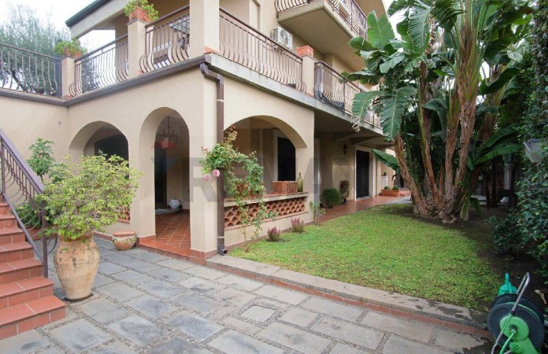 Villa a Sant'Agata li Battiati