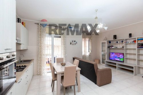 Apartamento en Aci Catena