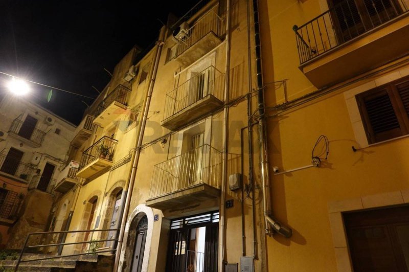 Casa independente em Caltagirone