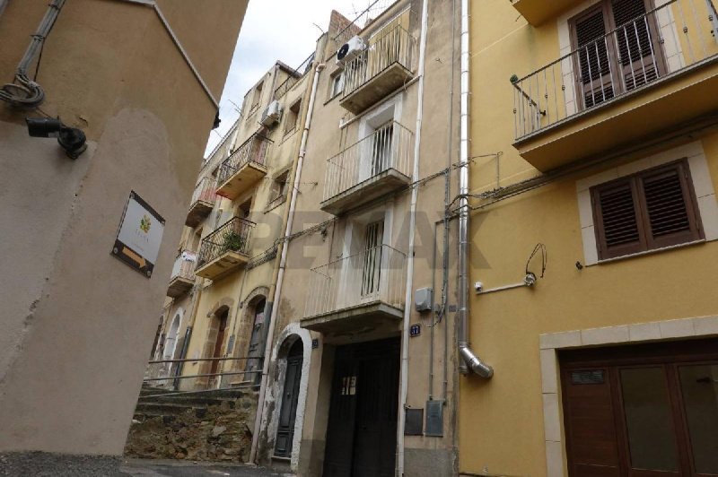 Casa independente em Caltagirone