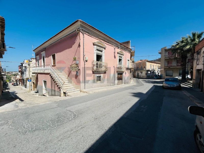 Casa independiente en Comiso