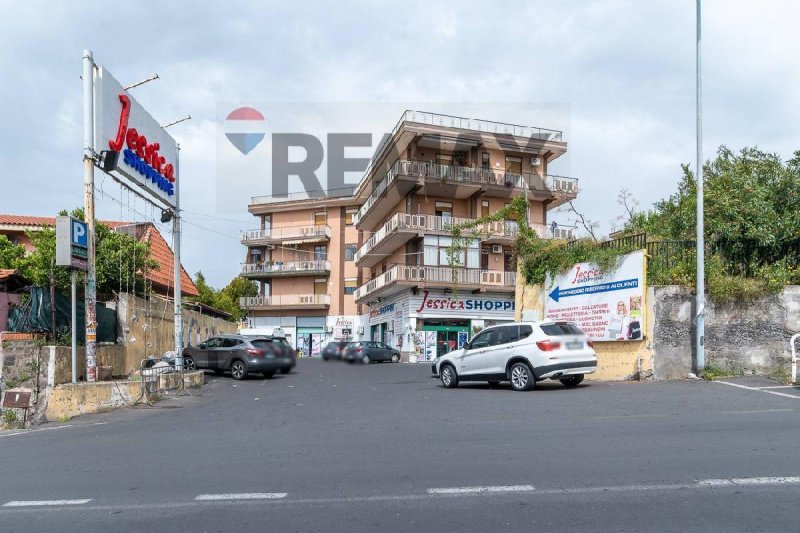 Commercial property in Gravina di Catania