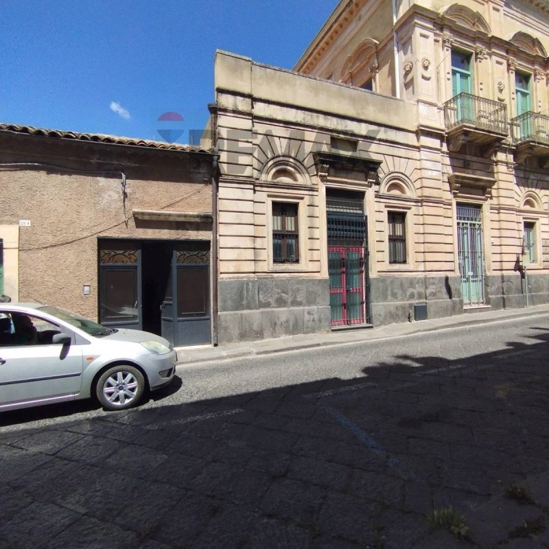Commercial property in Santa Maria di Licodia
