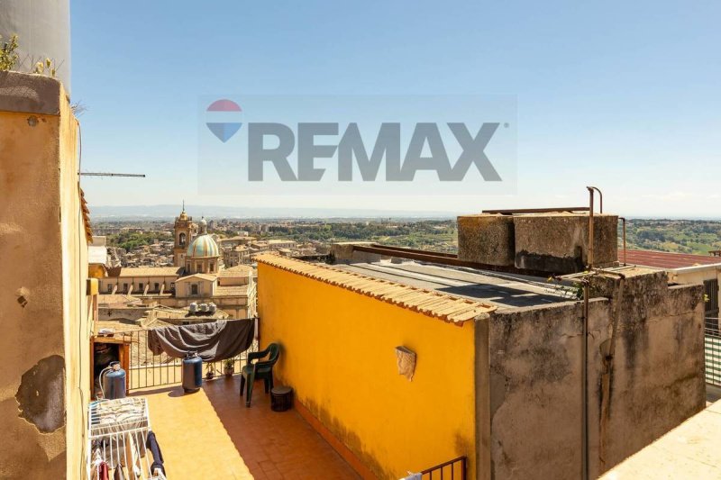 Detached house in Caltagirone