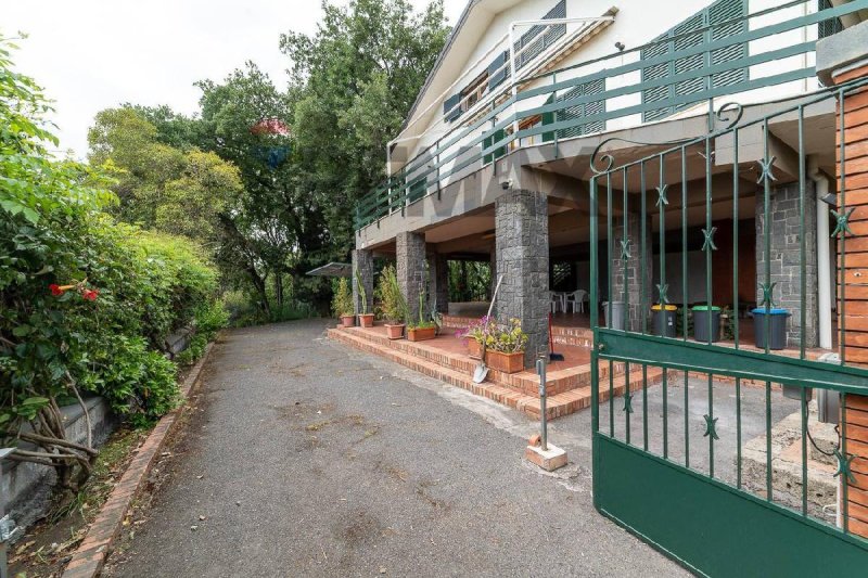 Casa semi-independiente en Aci Sant'Antonio