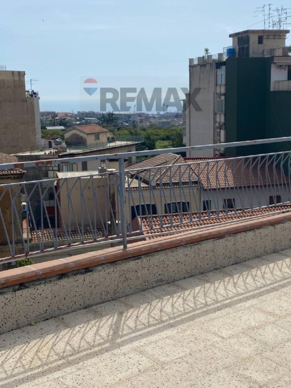 Apartment in Aci Catena